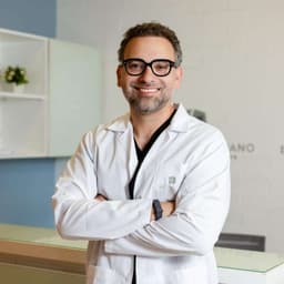 Dr. Roberto Zambrano