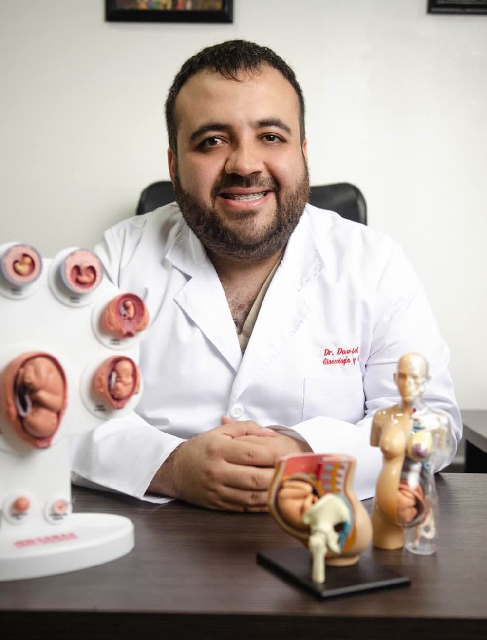 Dr. David López