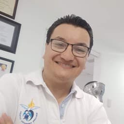 Dr. Jorge Ayala